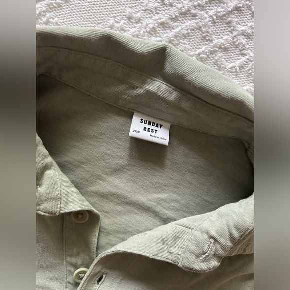 Aritzia (sunday best) light green long sleeve// NEVER WORN - Picture 2 of 3